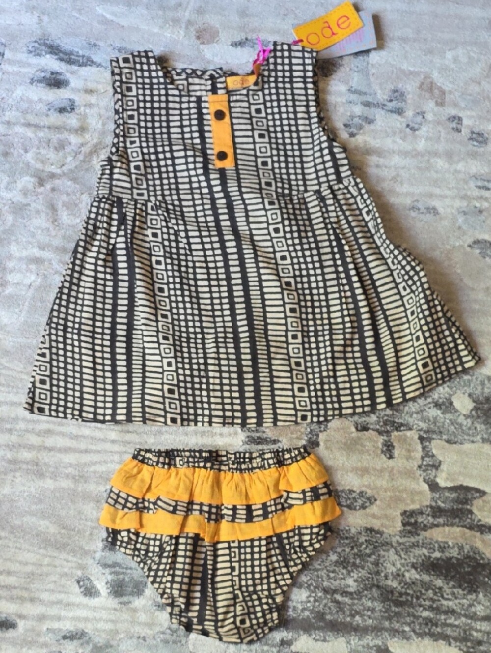 NWT Black & Yellow Geo Print Baby Dress Set 18-24 months